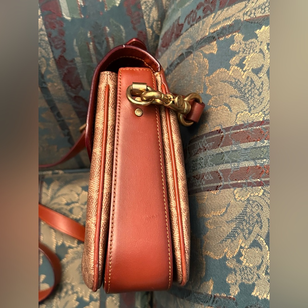 COACH Cassie Bag - Picture 6 of 10